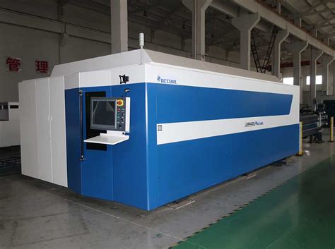 fiber laser cutting machine 3kw